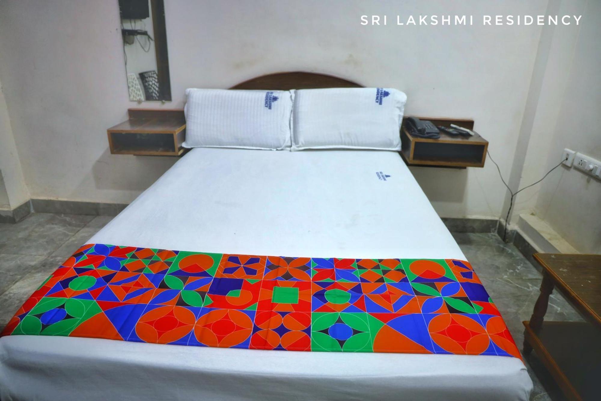 Sri Lakshmi Residency Hotel Tirupati Buitenkant foto
