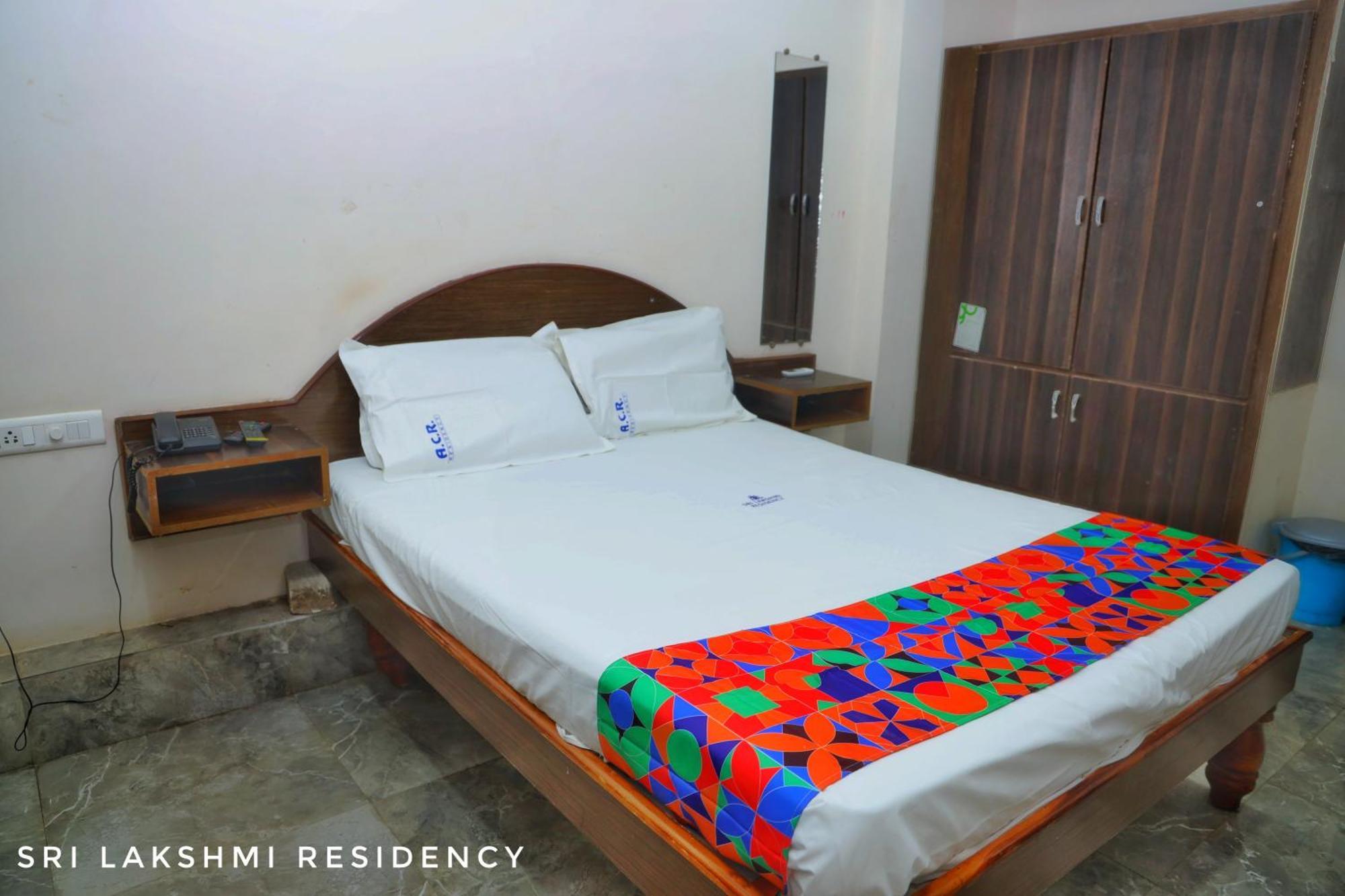 Sri Lakshmi Residency Hotel Tirupati Buitenkant foto