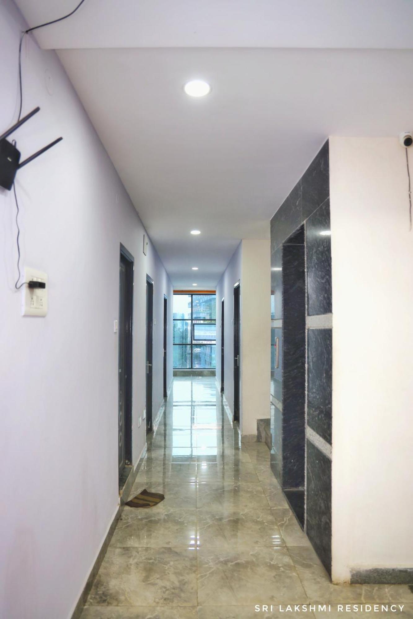 Sri Lakshmi Residency Hotel Tirupati Buitenkant foto
