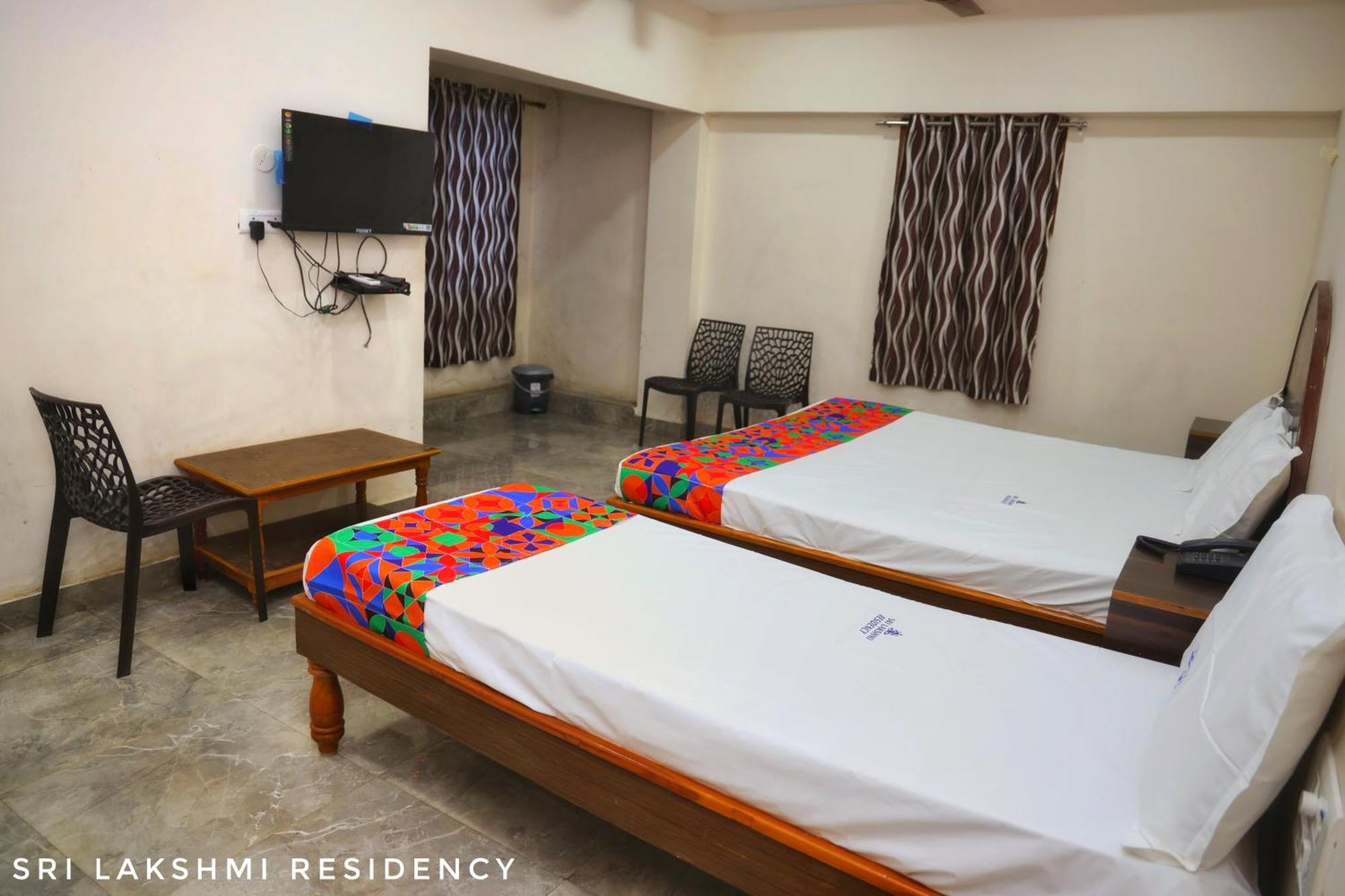 Sri Lakshmi Residency Hotel Tirupati Buitenkant foto