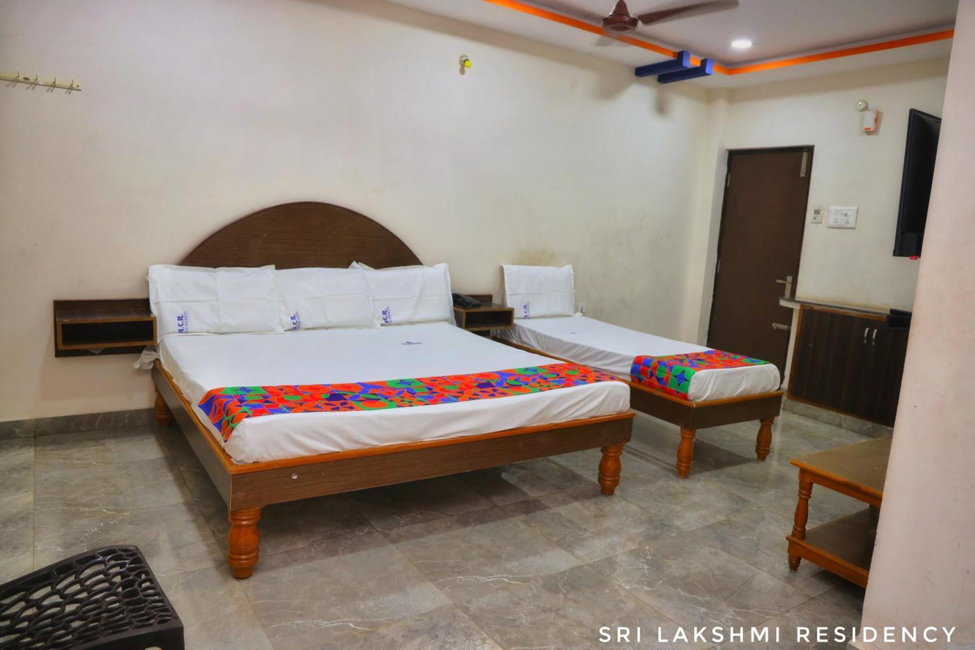 Sri Lakshmi Residency Hotel Tirupati Buitenkant foto