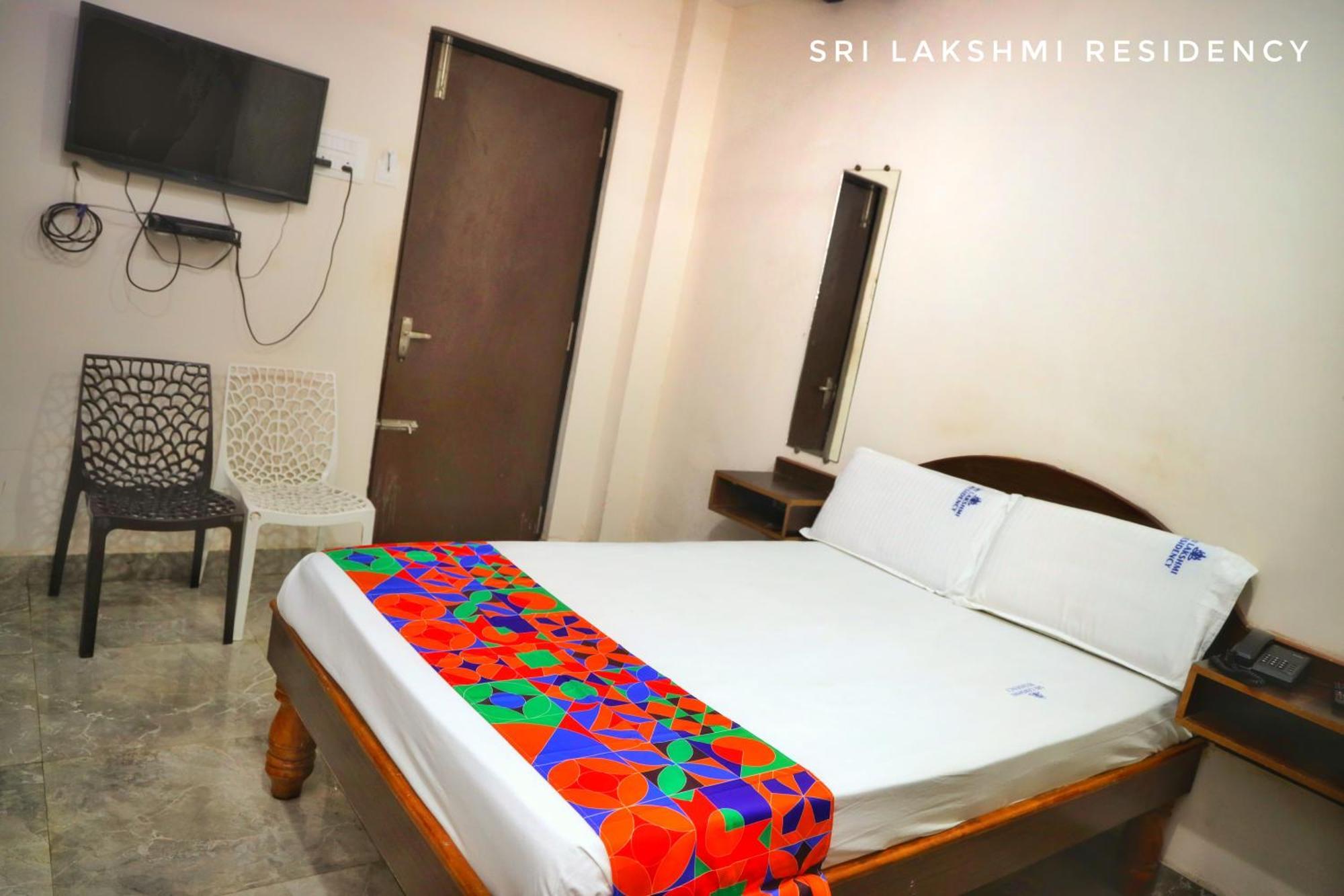 Sri Lakshmi Residency Hotel Tirupati Buitenkant foto